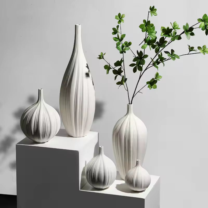 Aurrelian Norway Vase Collection
